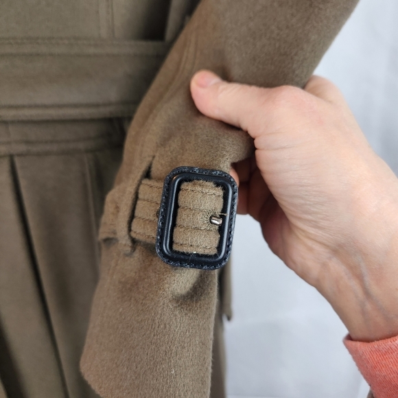 Burberry wool/cashmere coat size 6 with removable collar - Picture 5 of 14